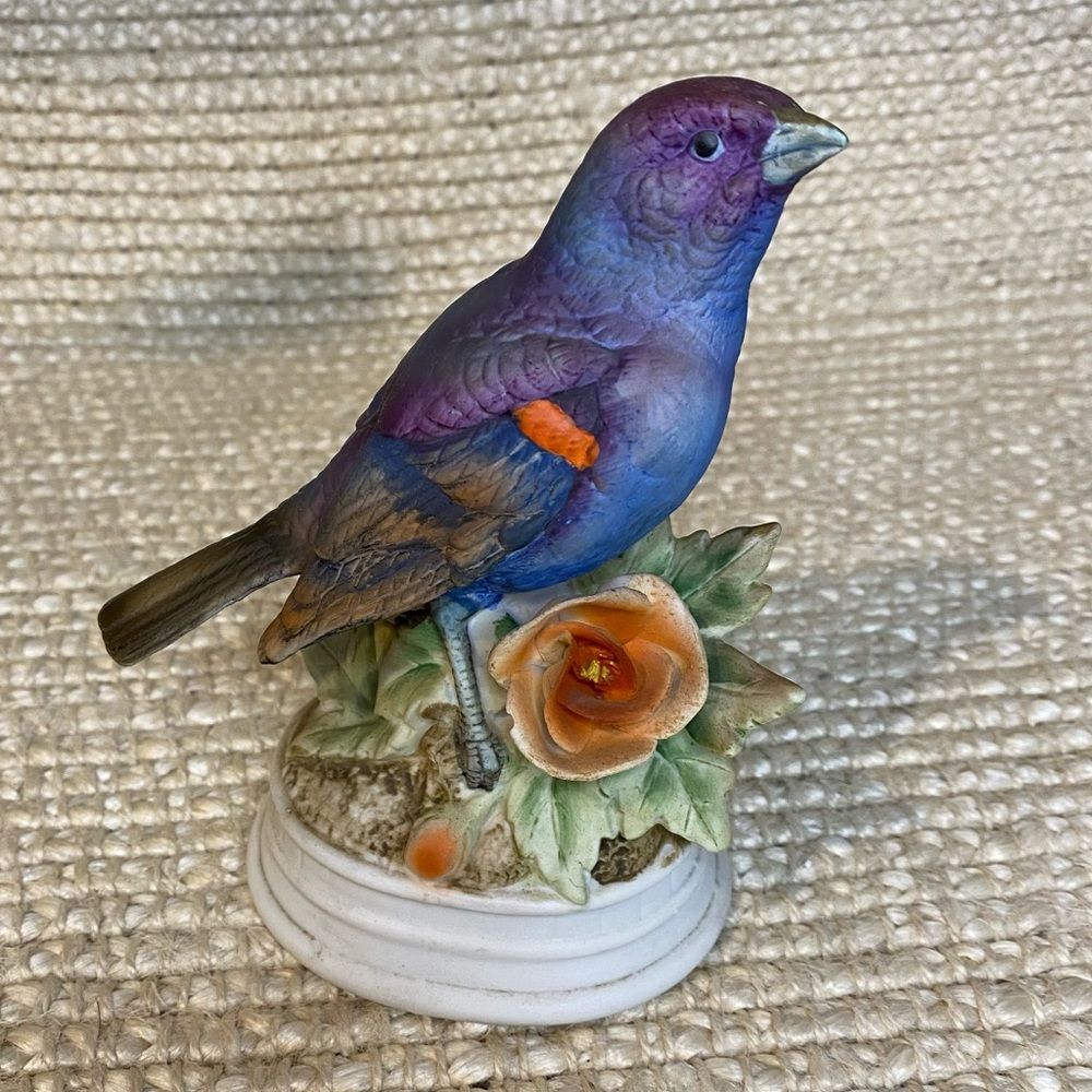 Vintage Napcoware Limited Edition Series Blue Grosbeak figurine
C-7250